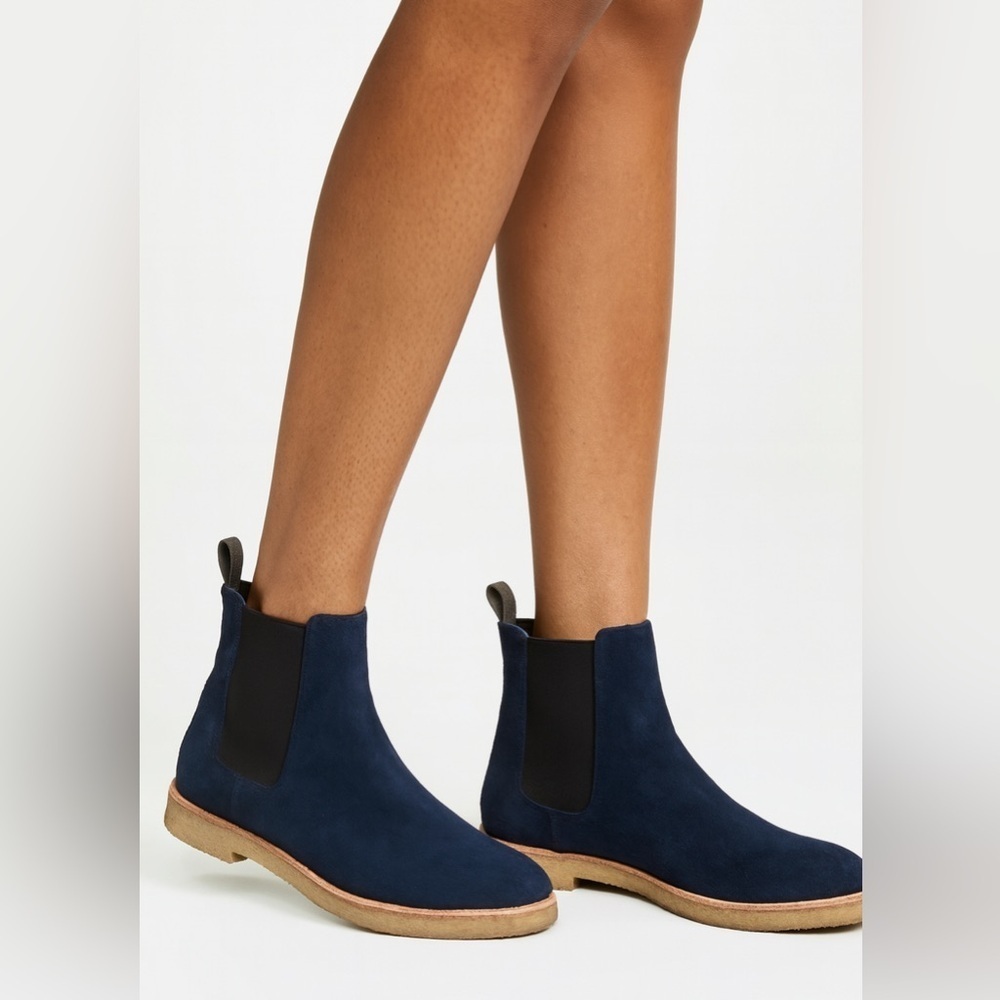 Band of Gypsies Women's Navy Suede Chelsea Boots.   Size-10
